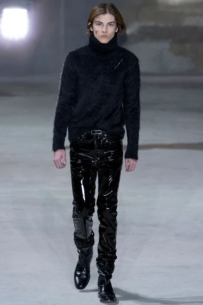 Look 33